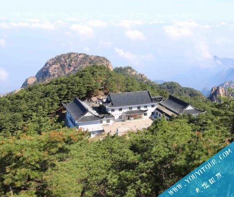 黄山白鹅山庄