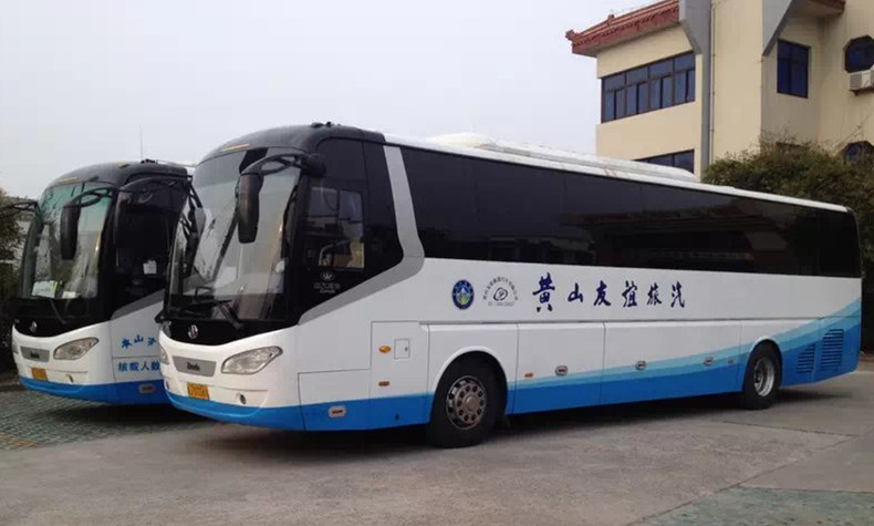 黄山旅游大巴租赁-53座金龙客车