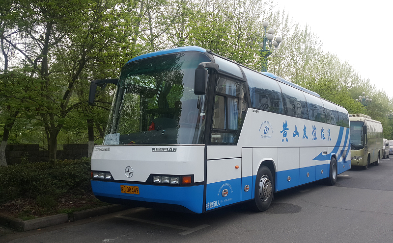新加入黄山友谊大家庭的50座旅游大巴车图二