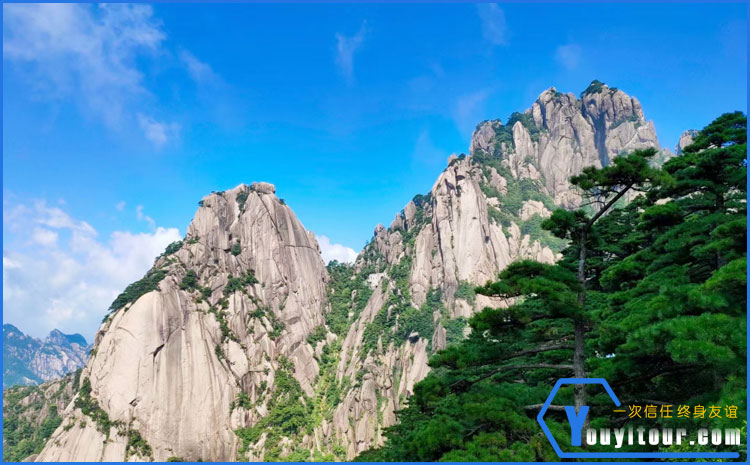 黄山莲花峰、天都峰